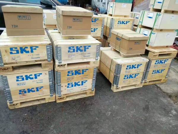 SKF  6220NR